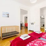 Friendly Apartment Oktogon