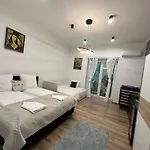 Budapest Garden Apartman