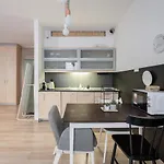 King Care Apartment With A/C