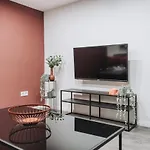 D84- Boutique Apartments, Best Location, by BQA