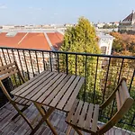 River View Apartment