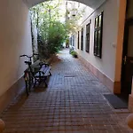 Happy Apartment In The Heart Of Budapest With 2 Rooms