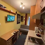 Tiny Private Apartment In Central Buda.