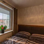 Leo Apartment