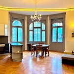 F14 Guest House By Small Home Budapest
