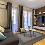 Pleasure Place Apartment