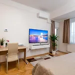 Budapest Deluxe Apartment With Free Car Park