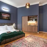 The Pearl Of The Heart Of Budapest