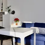New Studio Apartment In Central Budapest - Free Parking