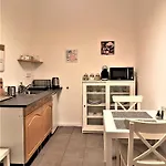 Quiet And Private Studio In The Center