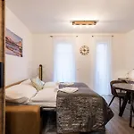 Central Sphere Apartment