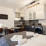 Central Sphere Apartment