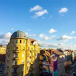 Buda Center