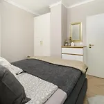 Best Downtown Apartman