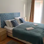 Hi Downtown Apartment A12