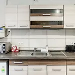Akacfa 27-2 Center Apartment With Aircon
