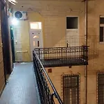 Retro Rooms