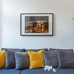 Downtown Cozy Home In The Gozsdu Garden
