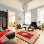 F24 Ferenc Apartment