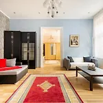 F24 Ferenc Apartment