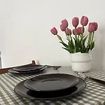 1#Parliament Sunflower Apartments Room