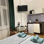 2# Sunflower Cozy Apartment