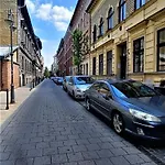 Imadnivalo Apartman Koezponti Helyen