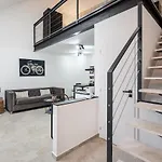 Studio Station With Gallery