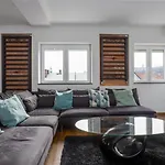 Nightingale Luxury Apartment