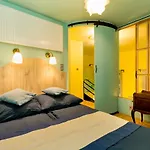 Artistic Apartment