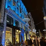 Center Rooms