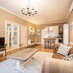 The W Boutique Apartments