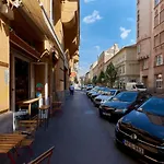 Budapest City Center W18