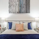 Stylish Luxury Apartment By Anna