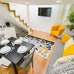 2 Bedroom Flat In Damjanich Str., Hirsch