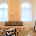 Apartment Terez Krt 31