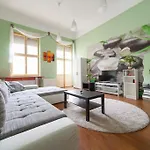 Main Street Apartment / Heart Of Bp