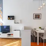 Bright Two-Bedroom Home By The New York Palace