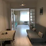 Kenyelmes Lakas Jo Helyen