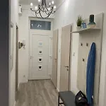 Beach-Style Apartment Downtown, Ujlipotvaros