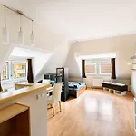 Roof Top Charming Home Francis Square