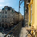 Terrace Vuvu - Apartment With Balcony In The Heart Of Budapest