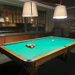 Luxury Apartment Dunapest With Spa And Pool