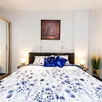 H & A Suite Gozsdu - The 1001 Nights Suite