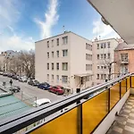 Bpr Castle Point Apartment