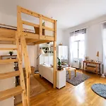 Bright Heaven Apartment