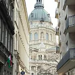 Charming Central Home In The Heart Of Budapest - Apartment Baby Loic