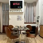 Charming Central Home In The Heart Of Budapest - Apartment Baby Loic