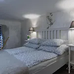 Sleek Minimalist Studio At Inner City