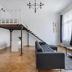 Setting Sun Apartment